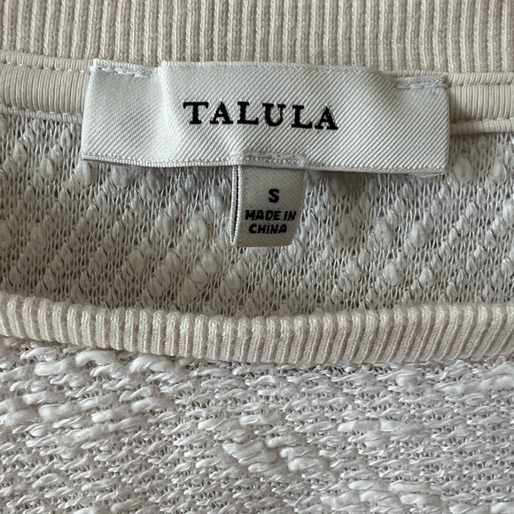 Talula Cream Crew Neck Knit Sweater Size Small - Picture 3 of 4